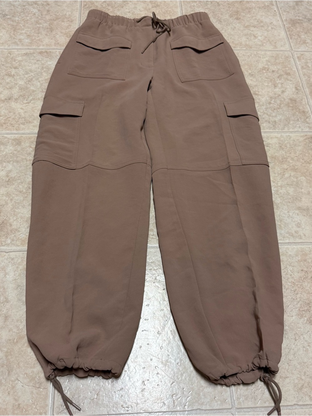 Wilfred Aritzia Project Cargo Pants in Tan Size 6 - Picture 2 of 6